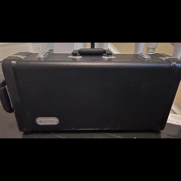 Jupiter Trumpet with Case. - Picture 2 of 5